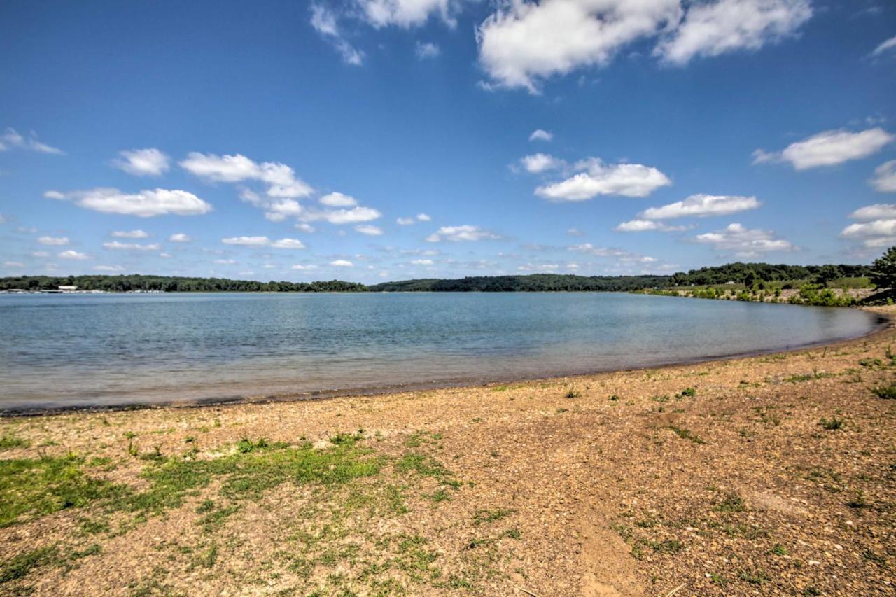 Modern Eckerty Home With Deck On Patoka Lake! Taswell Exterior foto